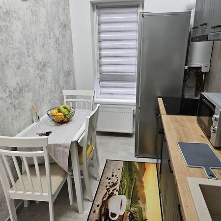 Garsoniera Gabrielle Apartamento Braşov Exterior foto