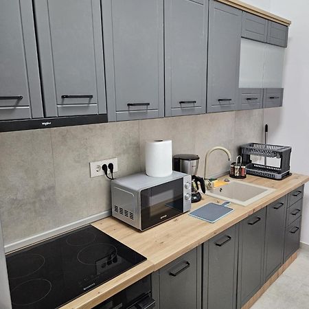 Garsoniera Gabrielle Apartamento Braşov Exterior foto